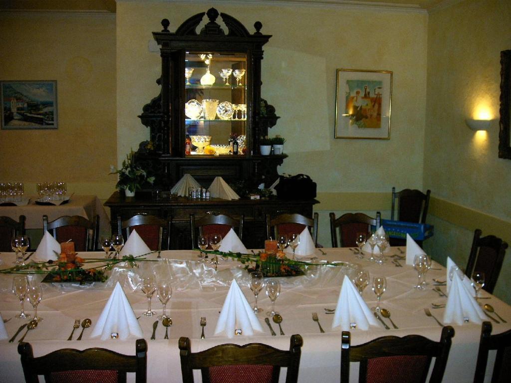 فندق بادن بادنفي  Gasthaus Hirsch المظهر الخارجي الصورة
